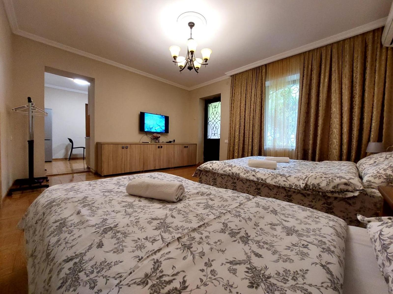 Geo Kutaisi Apartment Bagian luar foto